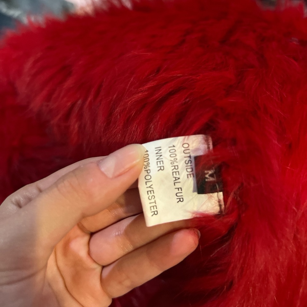 Red Rabbit Fur Vest - Picture 6 of 6